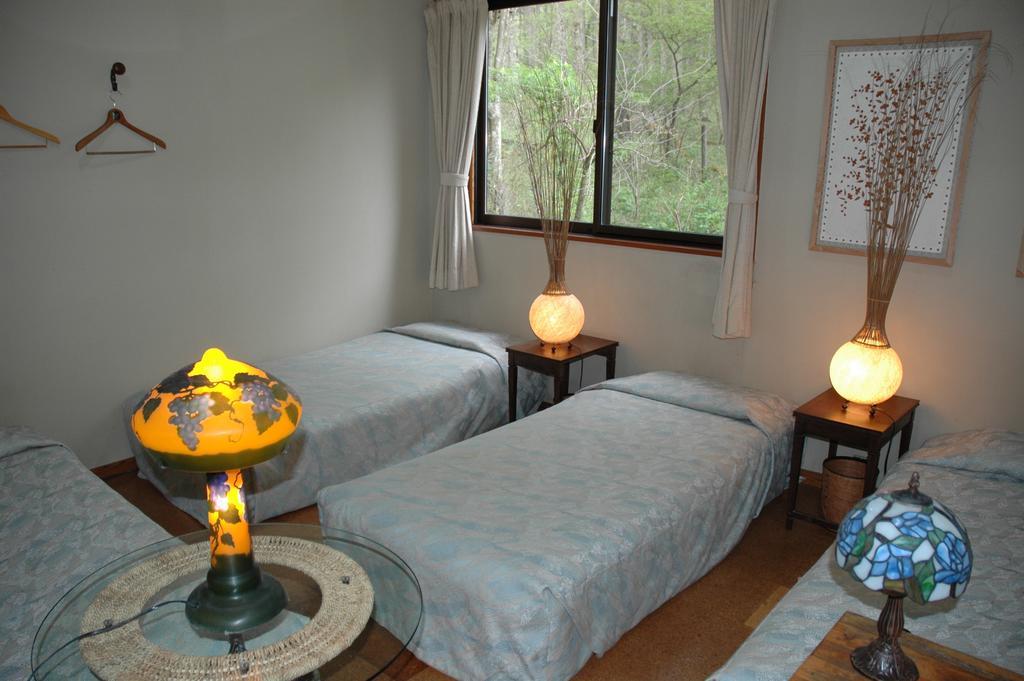 Pension Mozart Yamanakako Zimmer foto